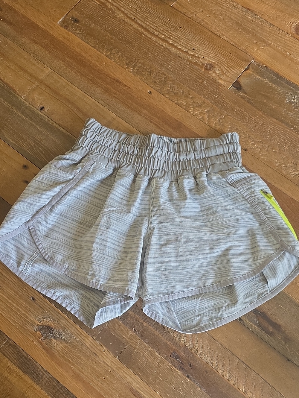 Lululemon Light Gray Women's Athletic Shorts with Elastic Waist